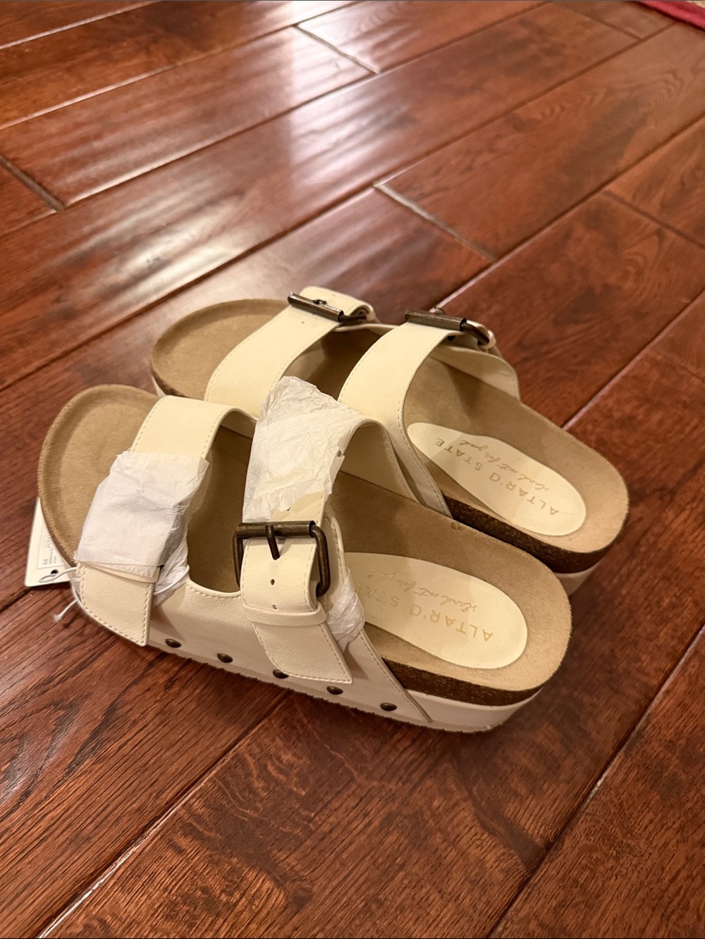 Altard State Women's Cream Double-Buckle Slide Sandals